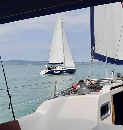 Aqua Enter36 Vitorlas *