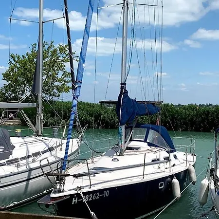 Aqua Enter36 Vitorlas Botel Budapešť